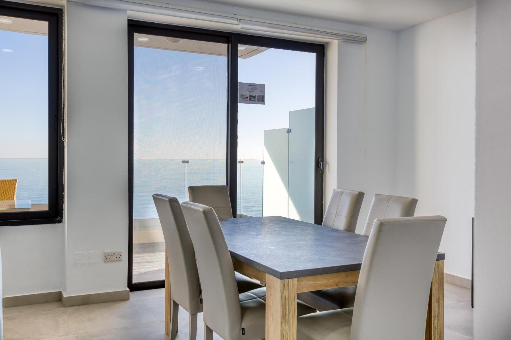 Seafront Sliema Apartment With Balcony & Sea Views By Jl ภายนอก รูปภาพ