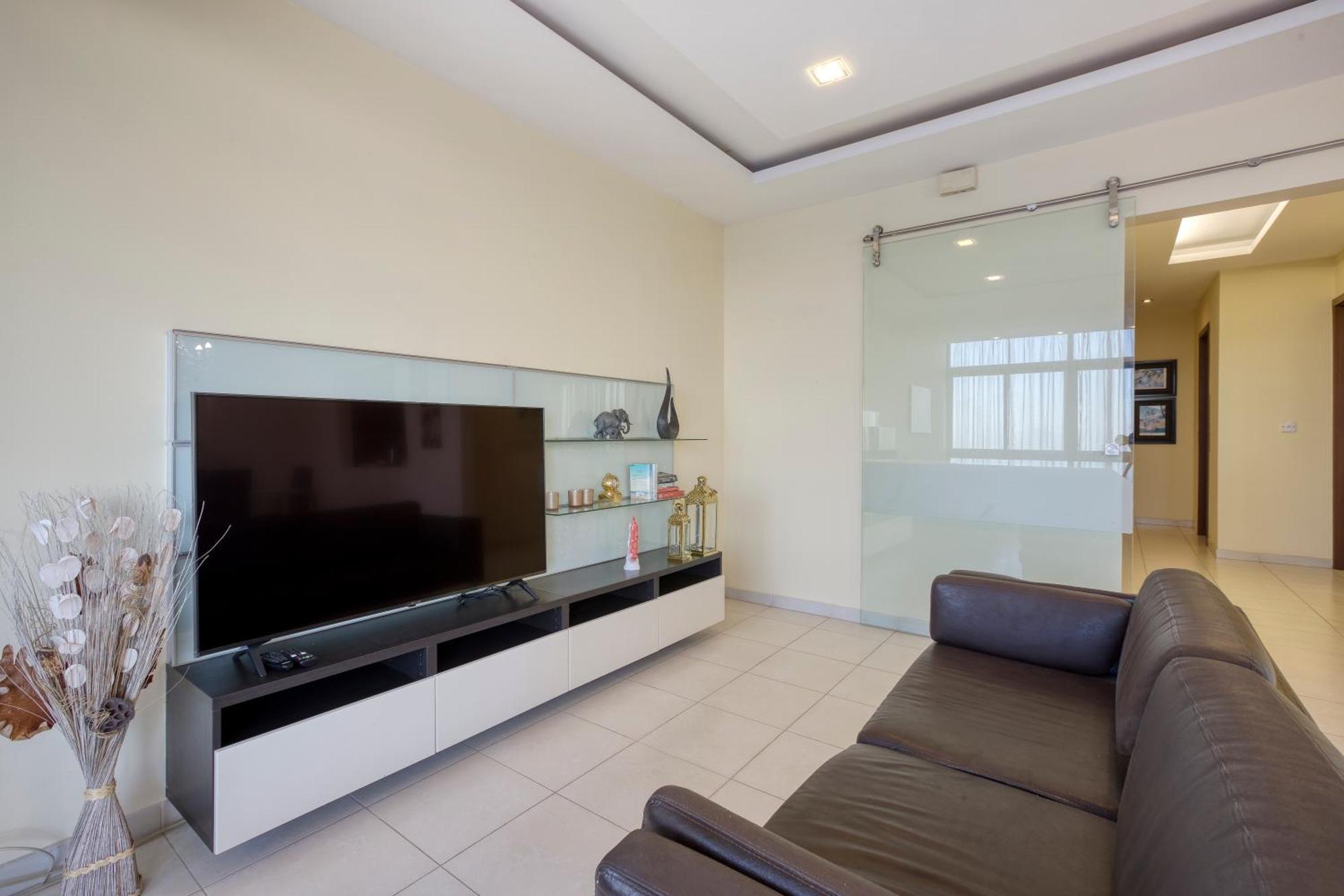 Seafront Sliema Apartment With Balcony & Sea Views By Jl ภายนอก รูปภาพ
