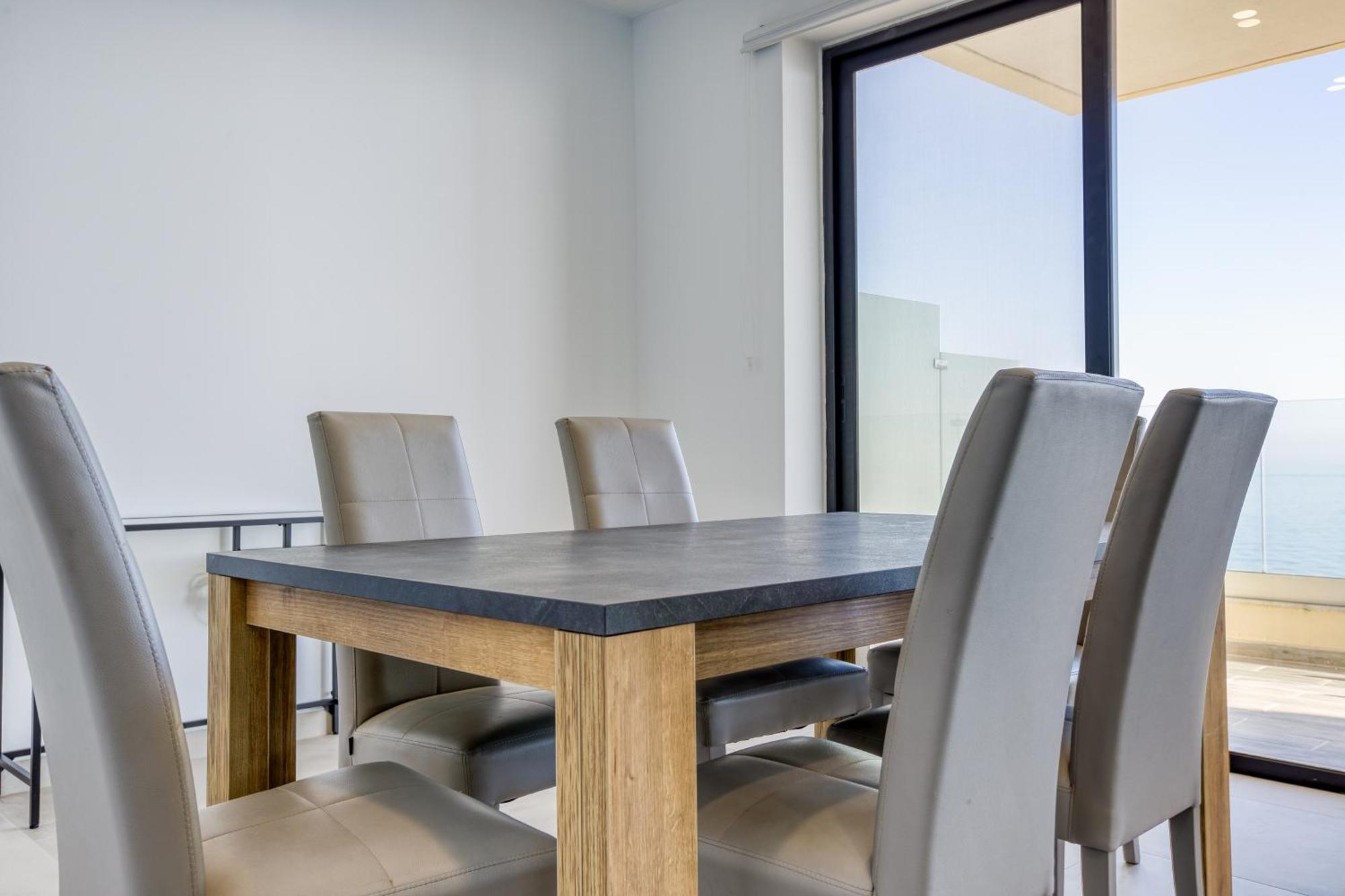 Seafront Sliema Apartment With Balcony & Sea Views By Jl ภายนอก รูปภาพ