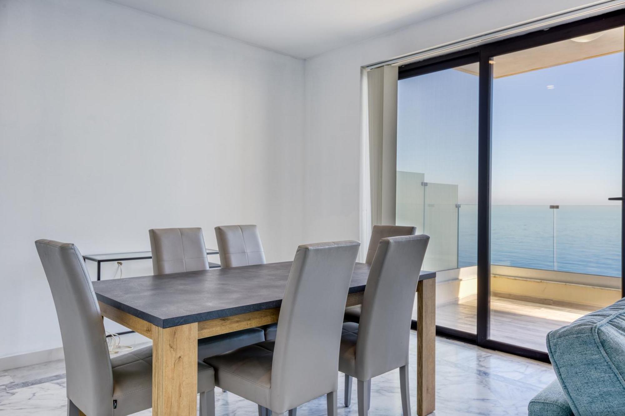 Seafront Sliema Apartment With Balcony & Sea Views By Jl ภายนอก รูปภาพ