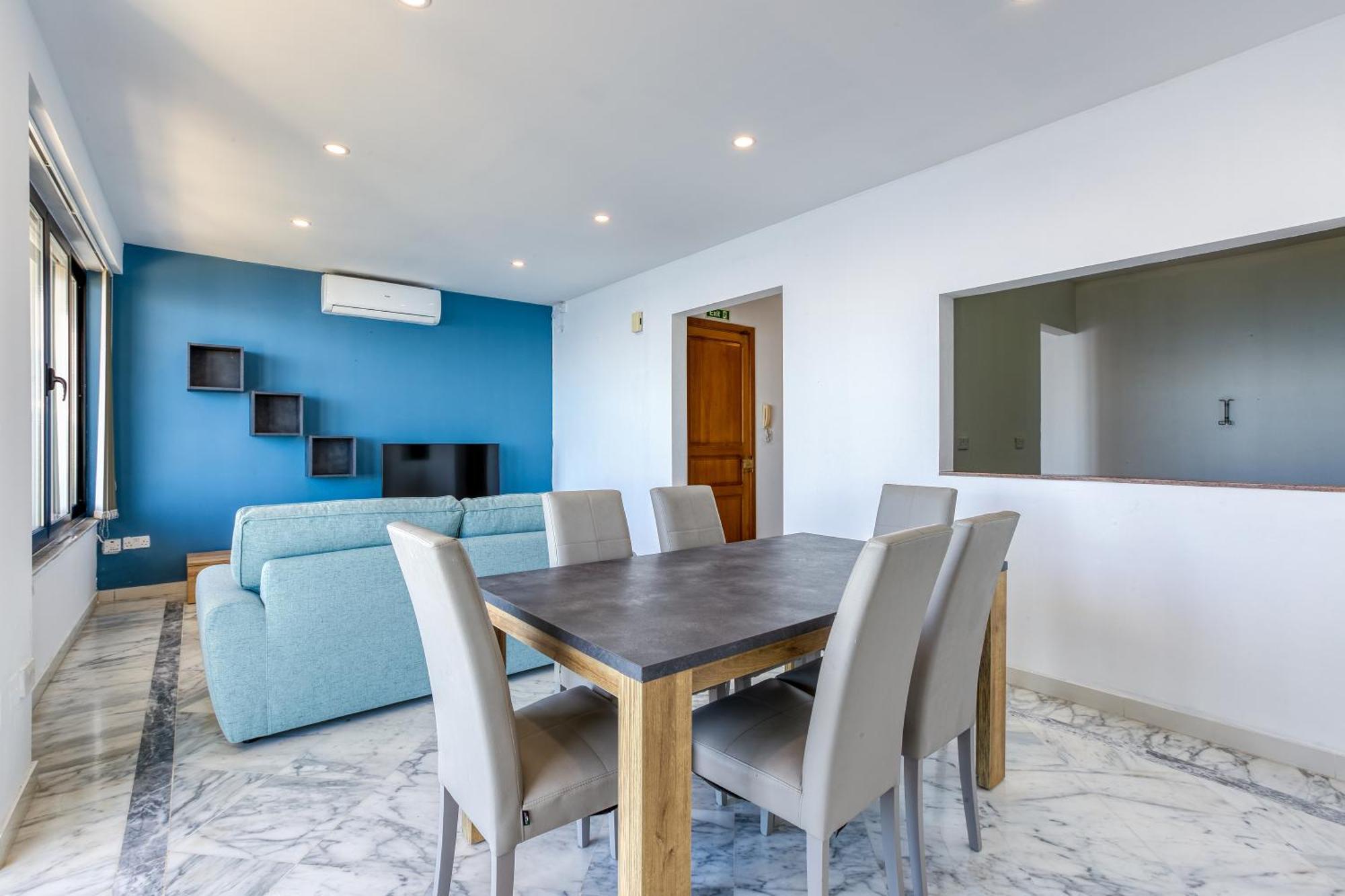 Seafront Sliema Apartment With Balcony & Sea Views By Jl ภายนอก รูปภาพ